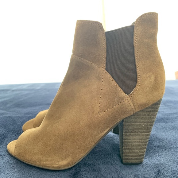🎀 Guess booties 🎀 size 6.5 - Picture 4 of 6